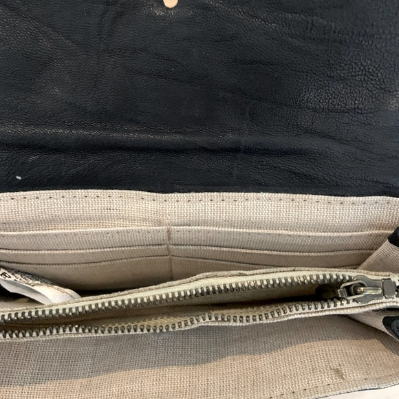 Topshop , black leather and linen slim wallet - Picture 9 of 11